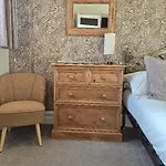 Denehurst - Adults Only