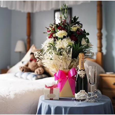 Denehurst - Adults Only 4*