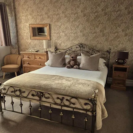 Denehurst - Adults Only 4*