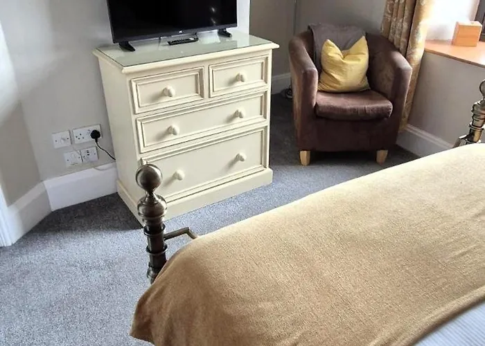 Denehurst - Adults Only 4*