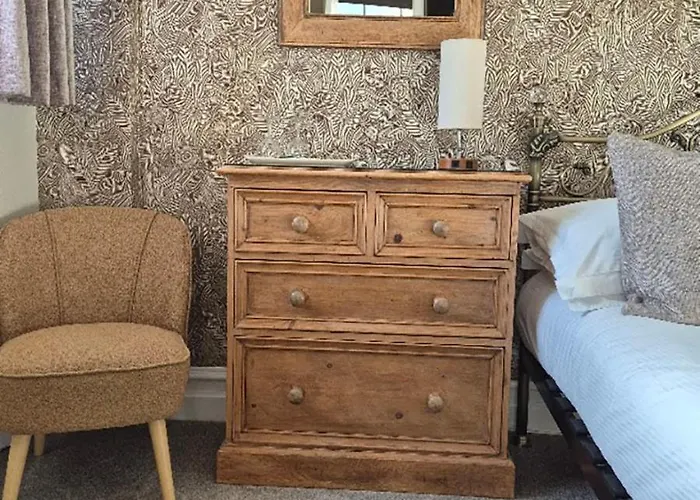 Denehurst - Adults Only