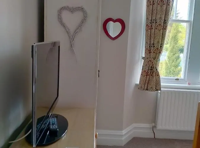 Denehurst - Adults Only 4*