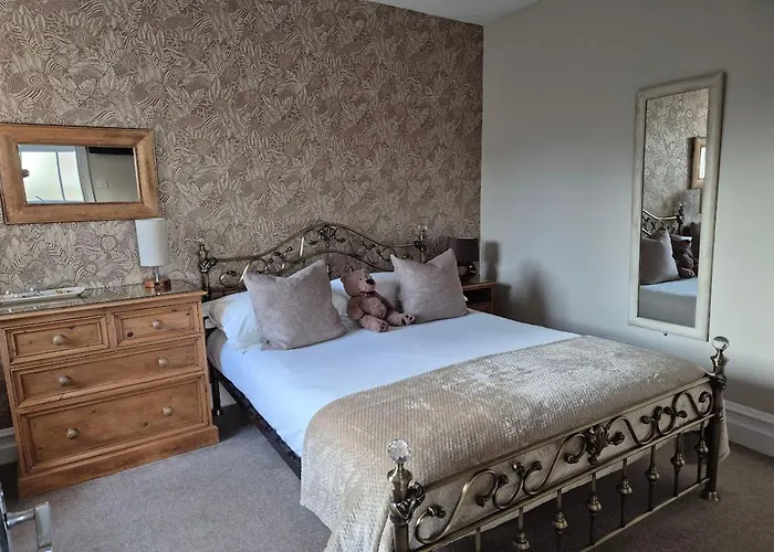 Denehurst - Adults Only