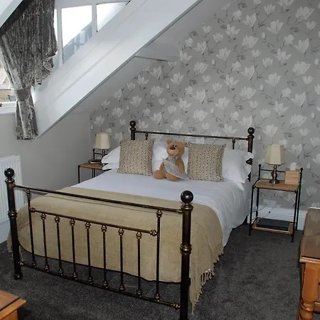 Denehurst - Adults Only